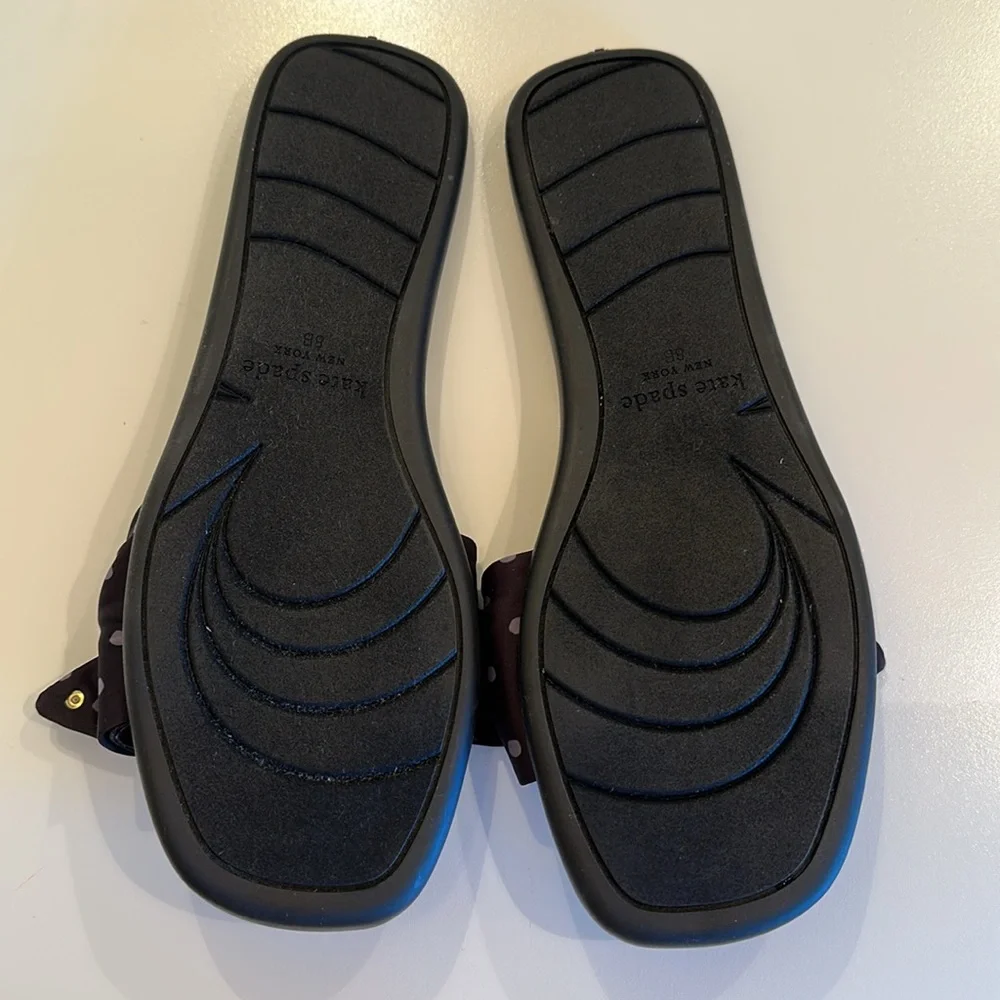 Barely Worn Kate Spade Black Sandals Casual Comfort. Looks New. Size 38.